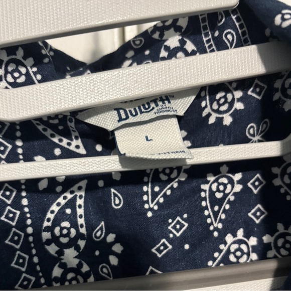 Duluth Trading Co. Navy Blue Bandana Paisley Print Short Sleeve Button Down - Picture 2 of 4